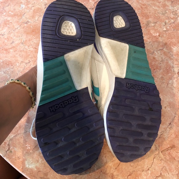 Womens white REEBOK SNEAKERS SIZE 9.5 - Picture 8 of 9